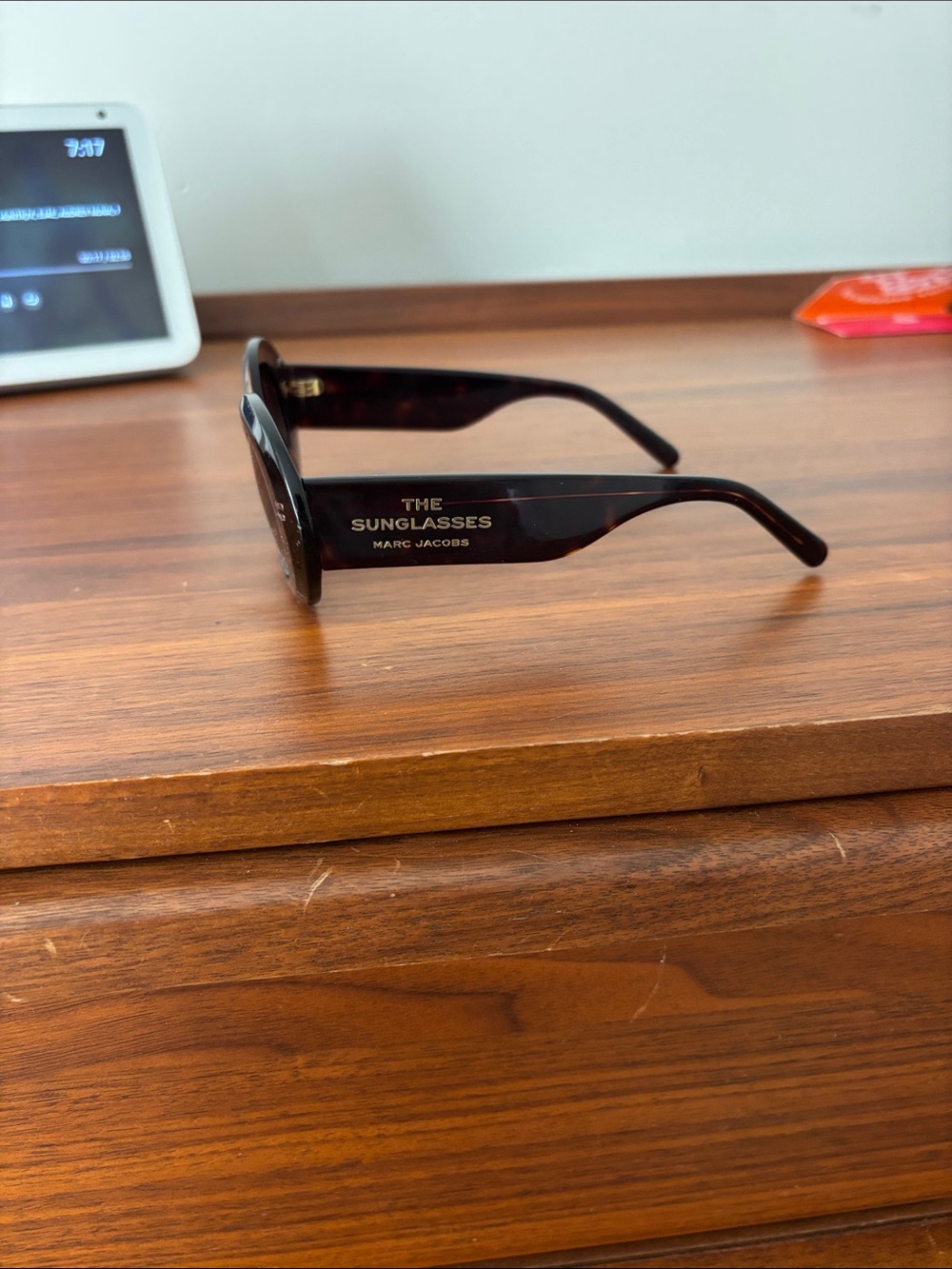 Marc Jacobs The Sunglasses Tortoiseshell Black Frame